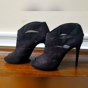 Nine West Bootie Size 9.5 M
